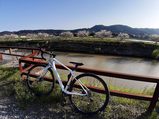 ウェルKAMOサイクルのグラベルロード
