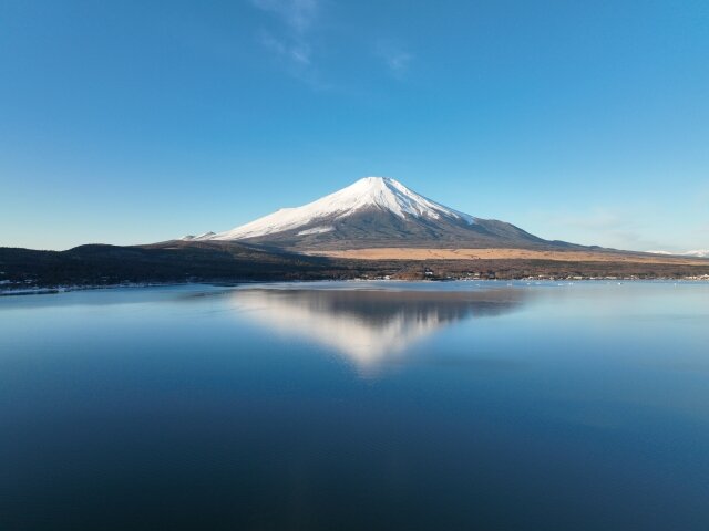 山中湖から見る富士山周辺 山梨県 ドローン空撮