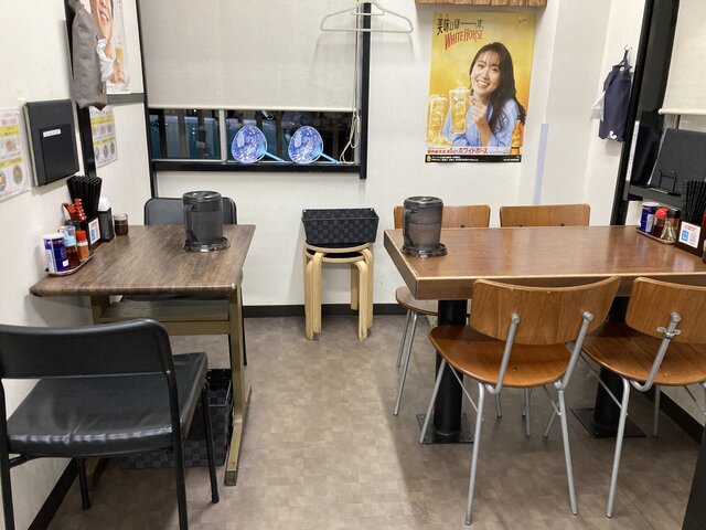 テーブル席