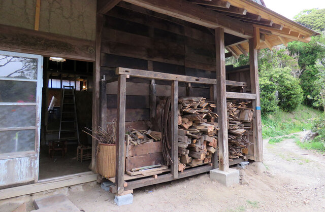 玄関横の棚