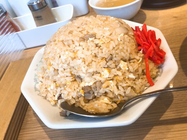 ラードたっぷりのチャーハン