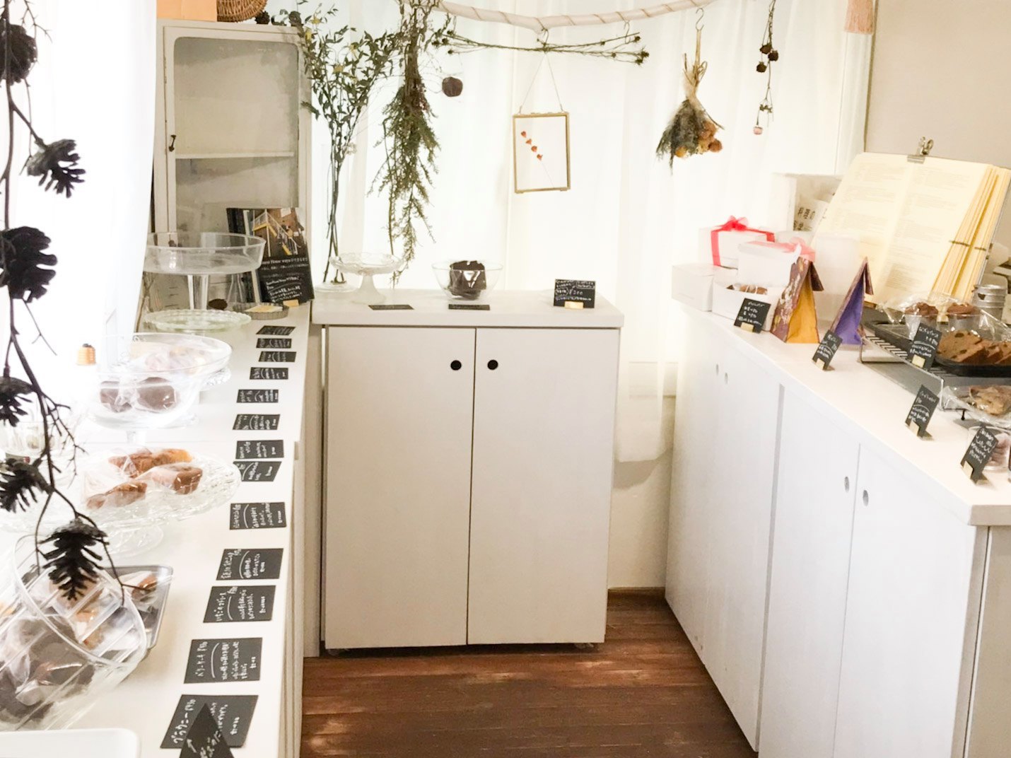 社会を考えるお菓子屋さん「issue」の店内の様子