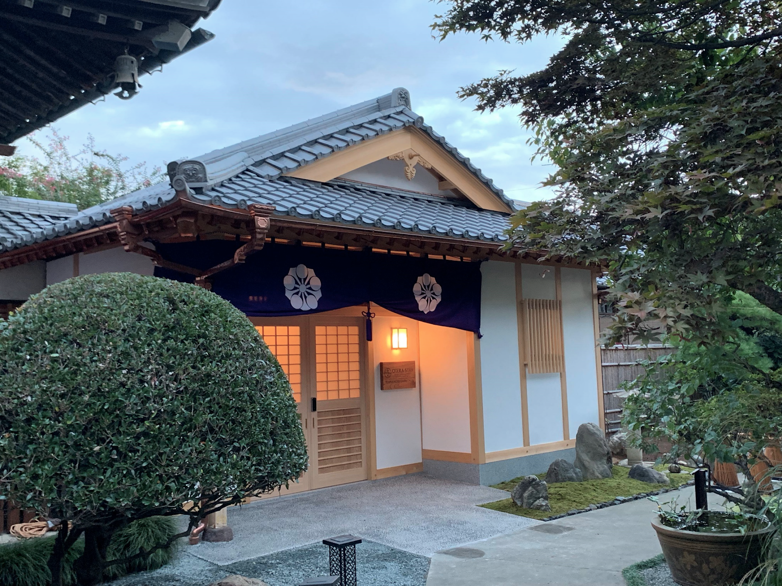 Temple Hotel 観音院_外観