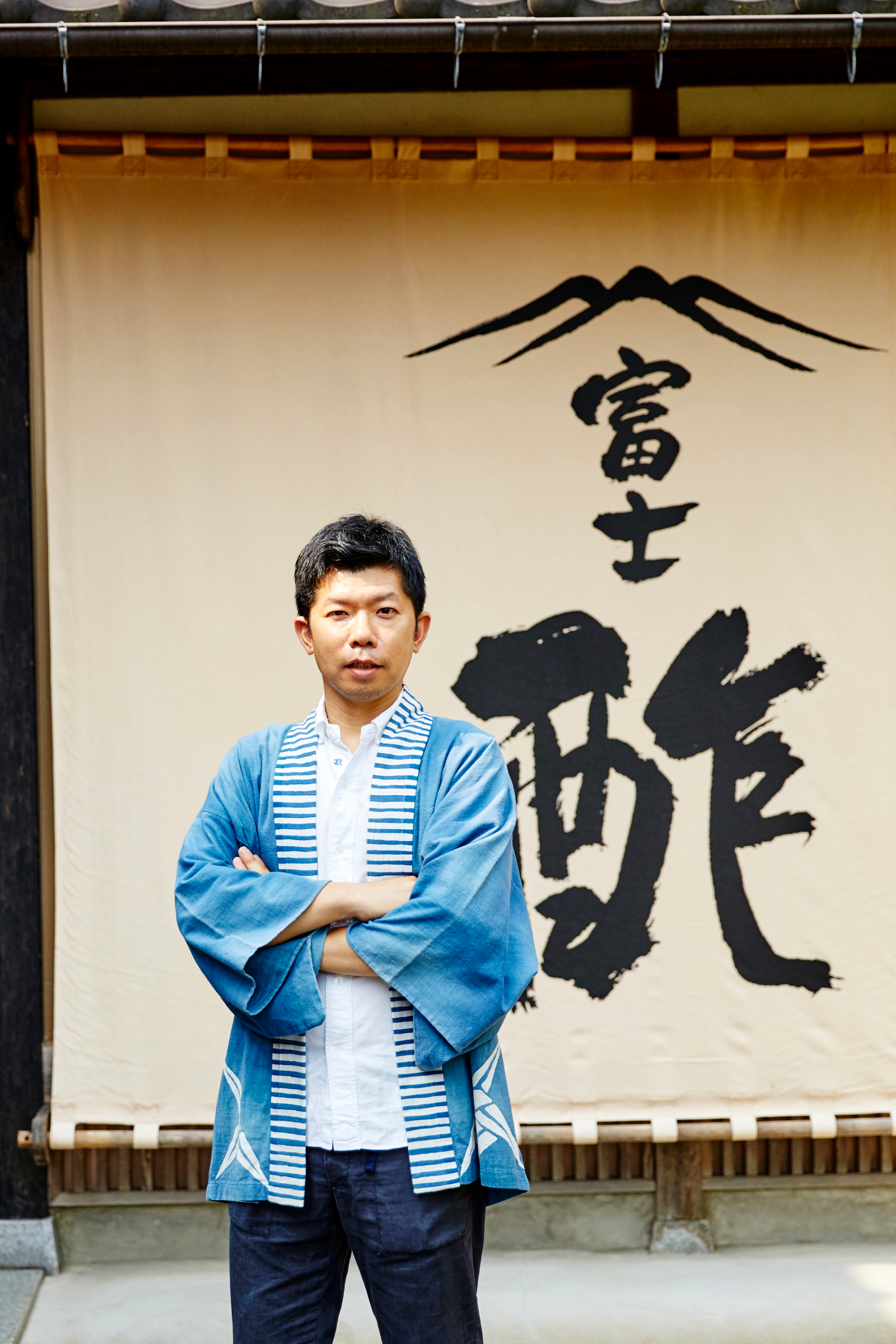 飯尾さんの家業『飯尾醸造』は、宮津で100年以上も続く老舗のお酢蔵。