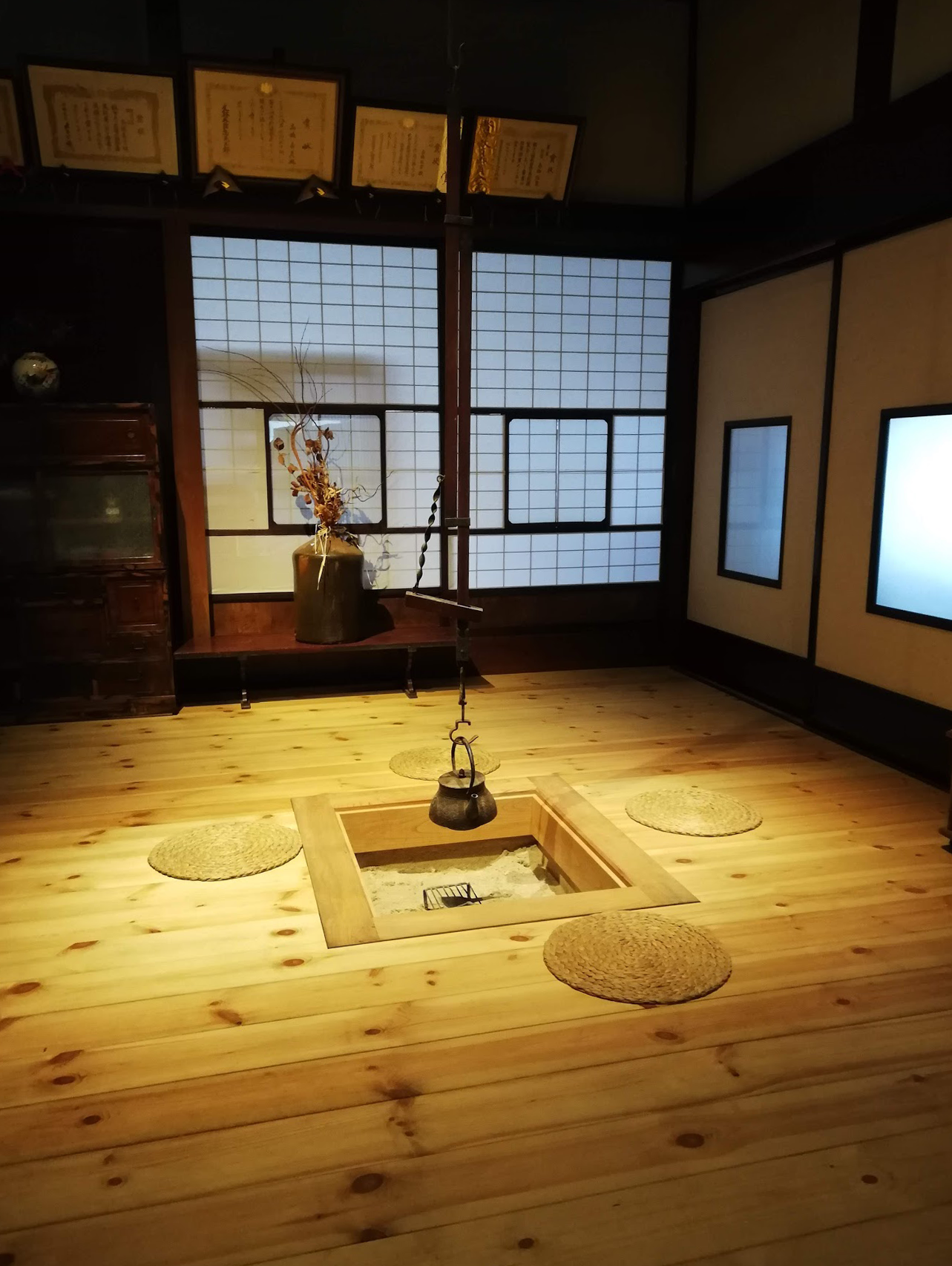 かつて住居だった箇所を店の一部として開放。
