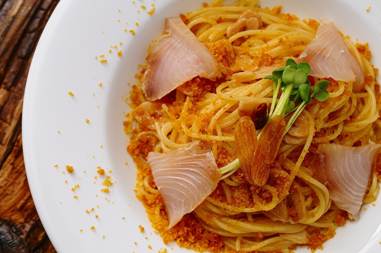 『あめいろCAFE』で提供されている自家製からすみのパスタ