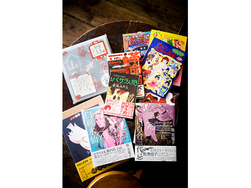 世に広めたい本を『よるのひるね』の出版部門『よるひるプロ』から復刊や新刊で出版。店の個性をアピールする相乗効果もあるとのこと。