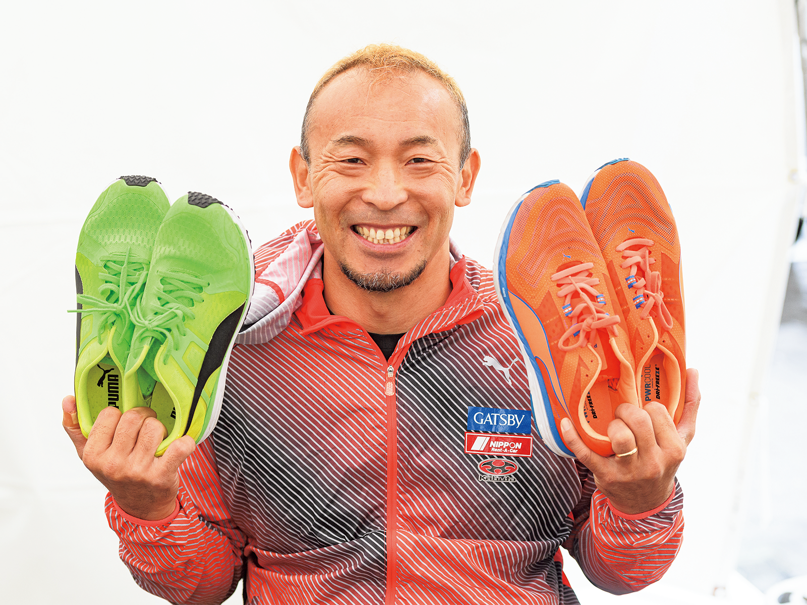左下写真はゲストとして参加予定だったプロ車いすランナーの廣道純さん。廣道さんもシューズを寄贈してくださった。