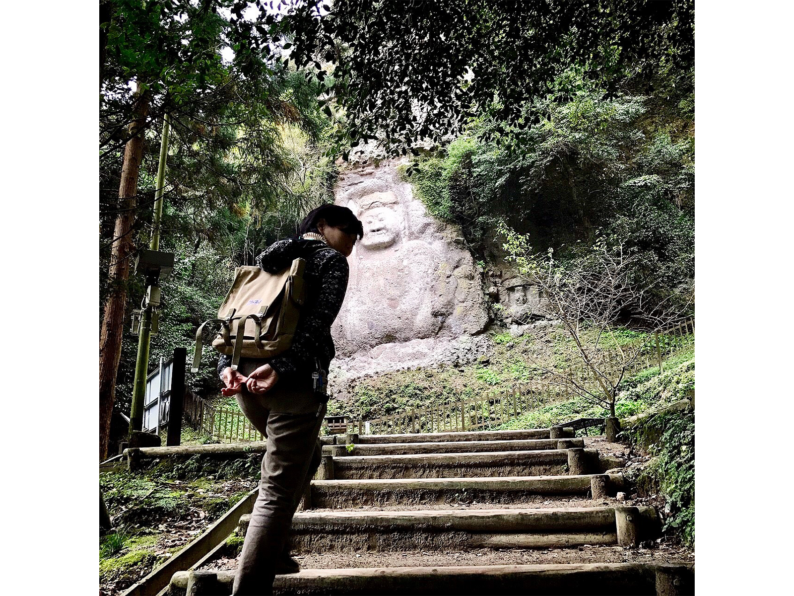 国東半島の山中には無数の石仏、石塔、遺跡が眠る。足で訪ね歩くことも多い。