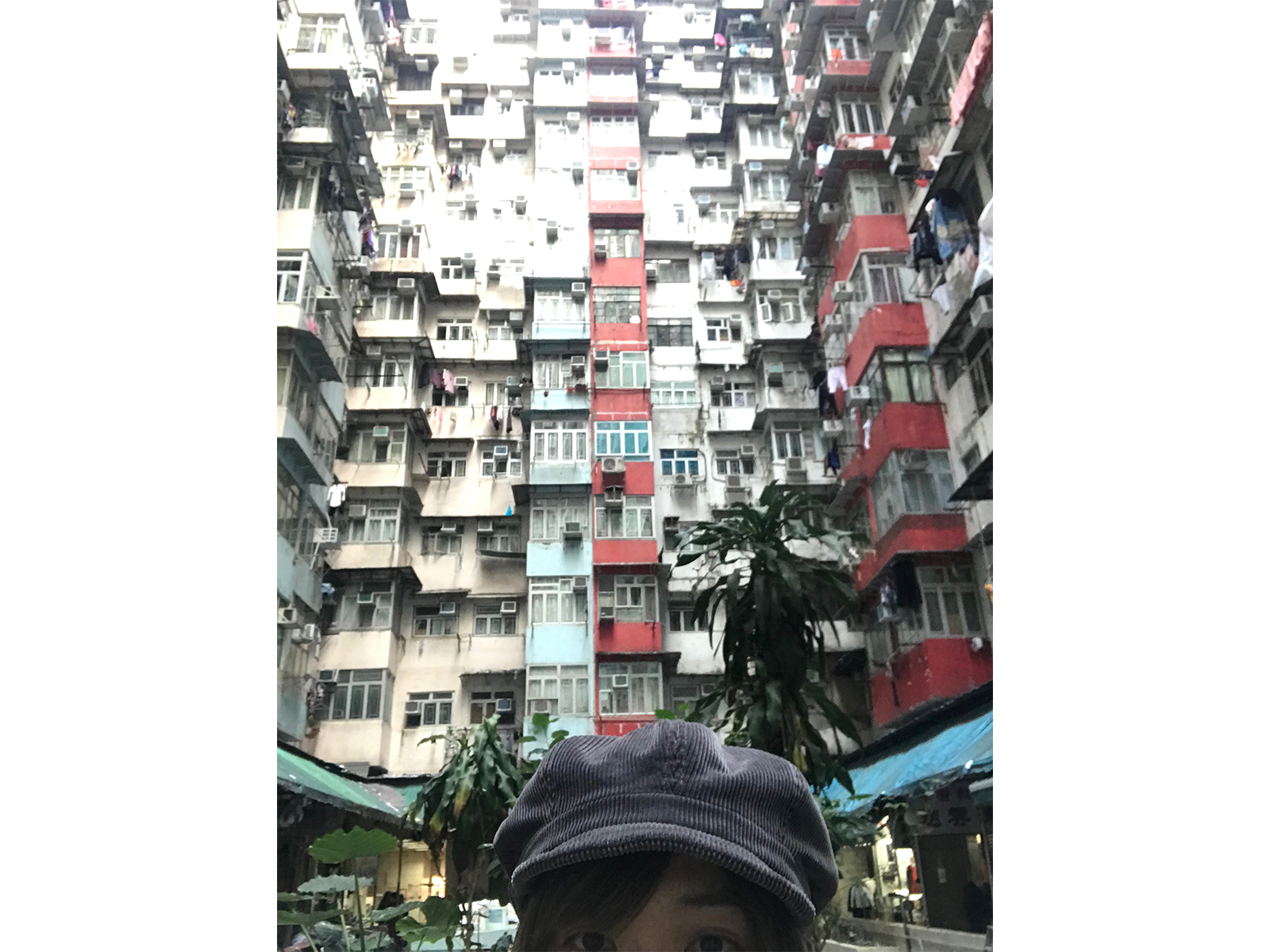 香港の街角で。これからは「アジアリンガル」の視点で、台湾だけでなく、アジアを舞台に活躍していく。