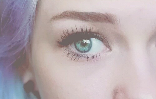 あなたの顔 疲れて見えませんか 目元からわかる疲労を隠すためのアイメイクのコツ トウキョウコスメ Tokyocosme 美容マガジンサイト