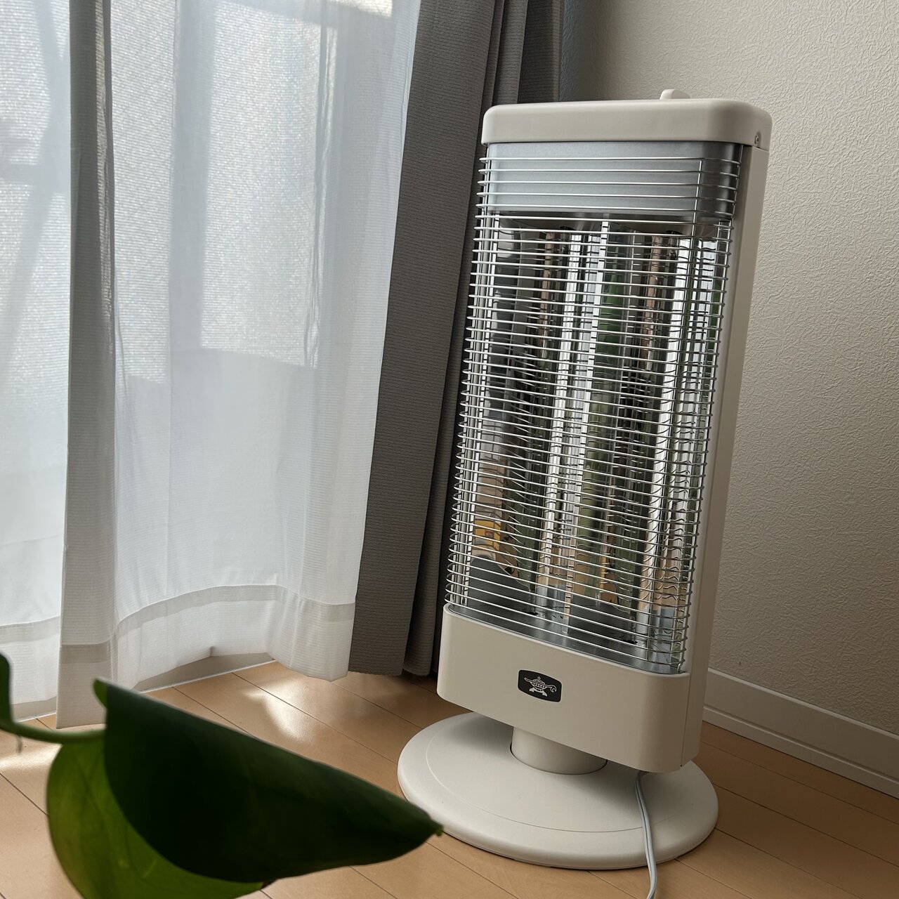 冬の相棒に決定☝️アラジン「遠赤グラファイトヒーター（AEH-G1000A）」を本音レビュー❄️✨