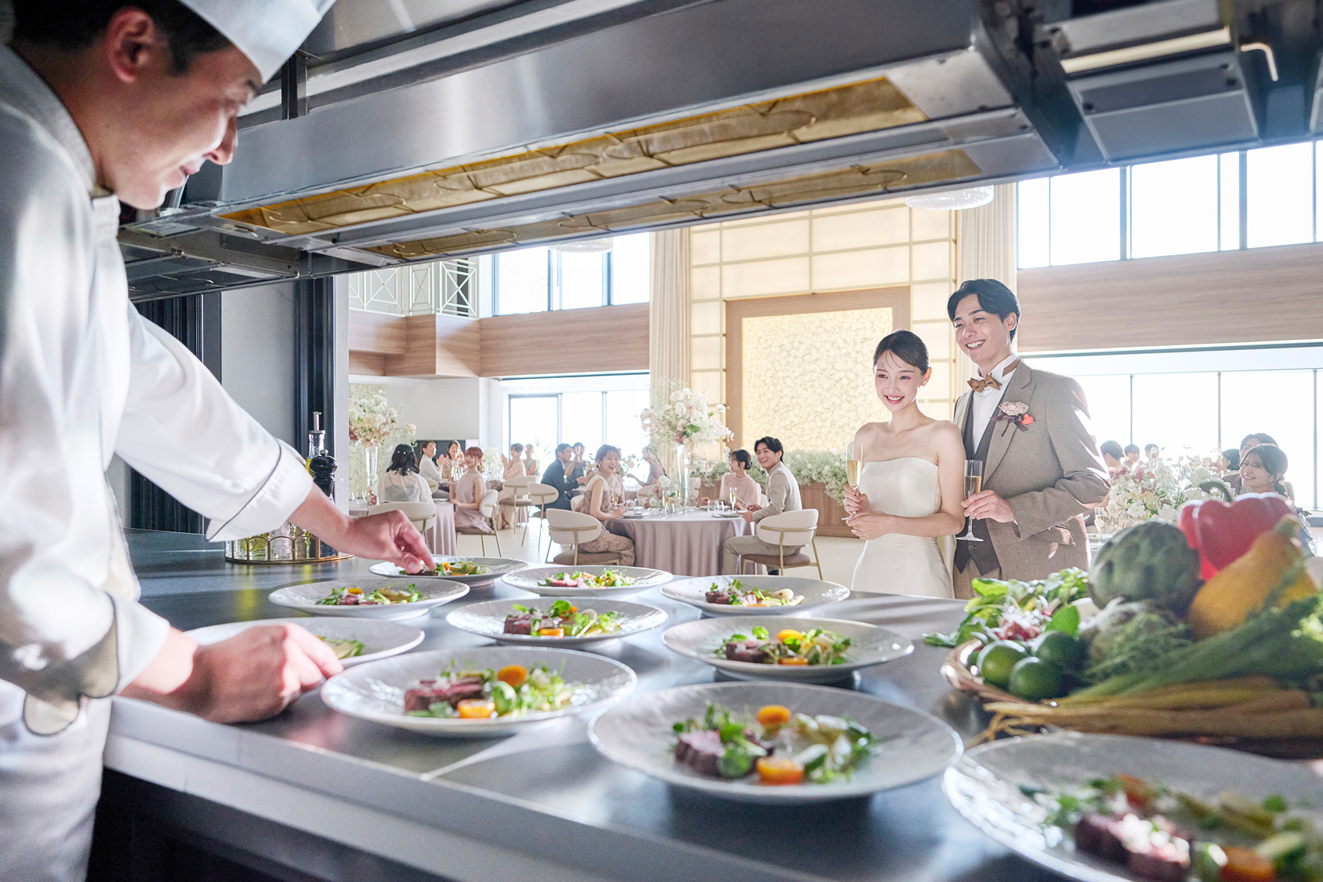 サーブするのに手袋が必要なほど 「出来立て」を大切にする料理