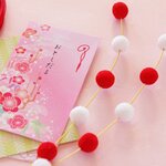 お年玉の相場は年齢や関係性で変わる！ 渡し方のマナーや注意点も紹介