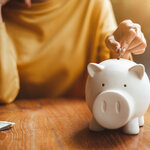 今すぐ実践できる節約術7選！お金が貯まらない原因や貯金のコツも紹介