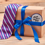 【年代別】父の日に喜ばれるプレゼントとは？人気アイテムを予算ごとに紹介