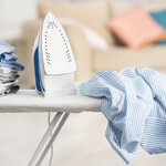 アイロン無しでも服のシワ伸ばしは可能！シワを防ぐ洗濯のコツも紹介