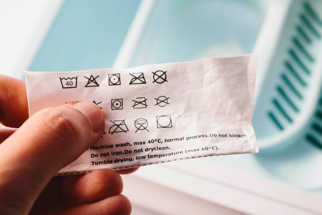 洗濯表示の意味一覧｜5つの基本マークや数字の見方は？正しい洗濯のコツも！