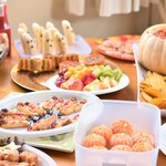 自宅でハロウィンパーティーを楽しもう！100均で買える飾りつけや演出ポイントを紹介