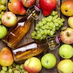 健康や美容をおいしくサポートするフルーツ酢。おすすめの飲み方やアレンジレシピを紹介