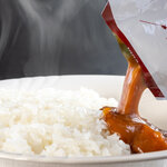 レトルト食品とは？その特徴や魅力を解説！パウチの上手な開け方のコツも