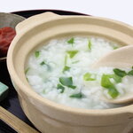 七草粥を食べる意味や由来とは？春の七草の種類、基本＆食べやすいレシピも紹介