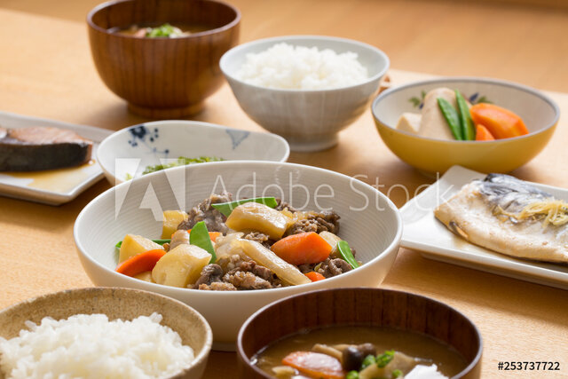 日本の家庭料理、肉じゃが