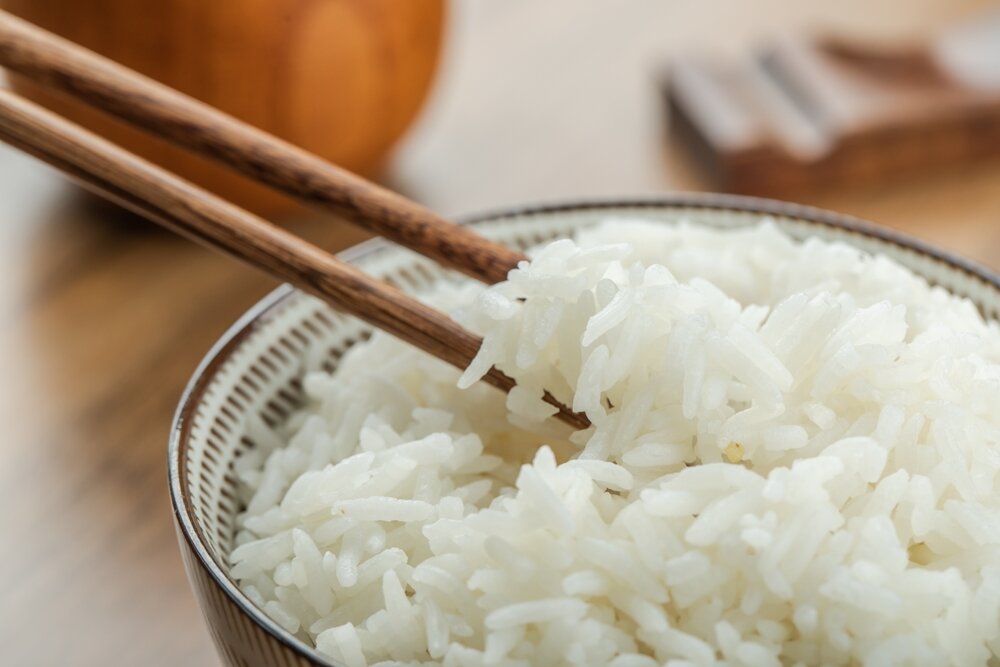 お茶碗に盛られたご飯