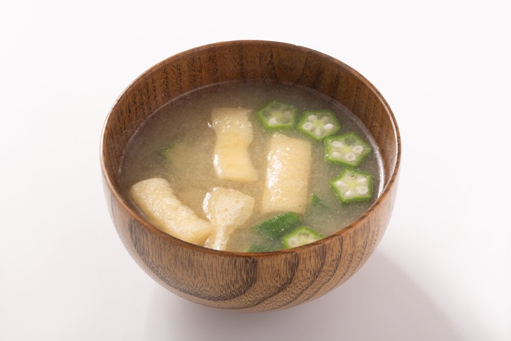 オクラと油揚げの味噌汁