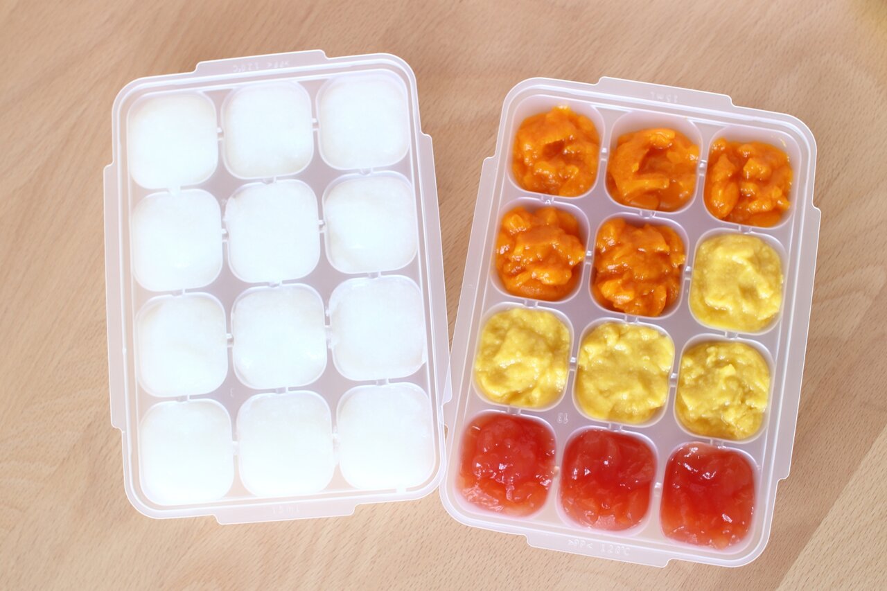 製氷皿に入った離乳食