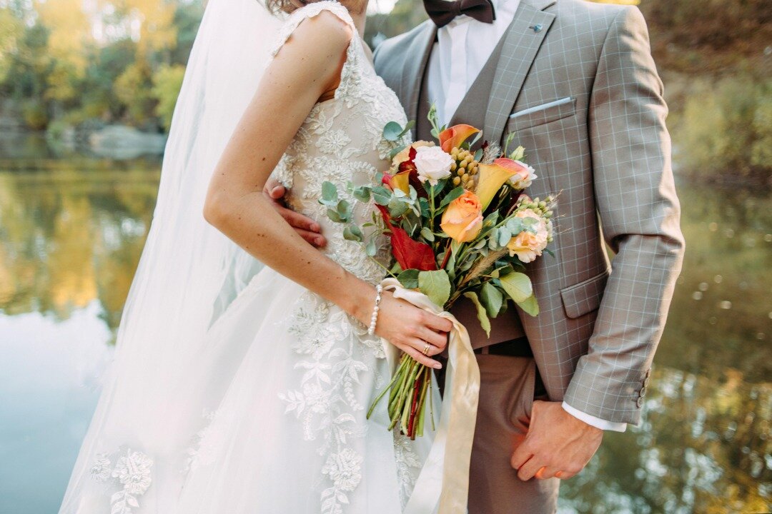 結婚式が多いのは何月 人気の季節に挙げるメリット デメリット