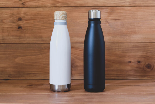 水筒にスポーツドリンクを入れていい？選び方や注意点、お手入れ方法