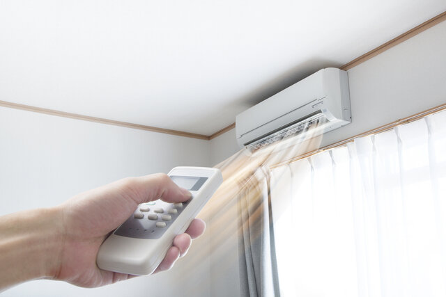 暖房の電気代はつけっぱなし・こまめにオンオフのどっちが安い？節電になる使い方