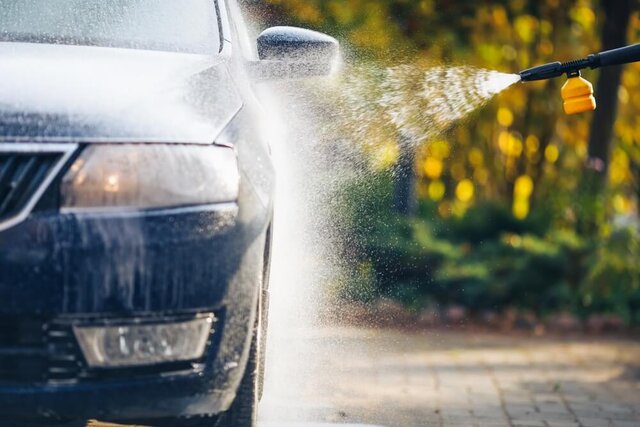 高圧洗浄機での洗車方法｜メリットと注意点を押さえて自宅で愛車をピカピカに