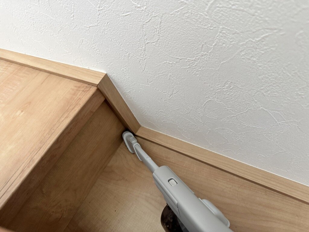 きわを掃除するマジカリーナ