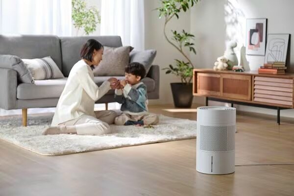リビングになじむ加湿器