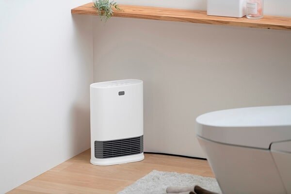 トイレに設置されたセラミックヒーター