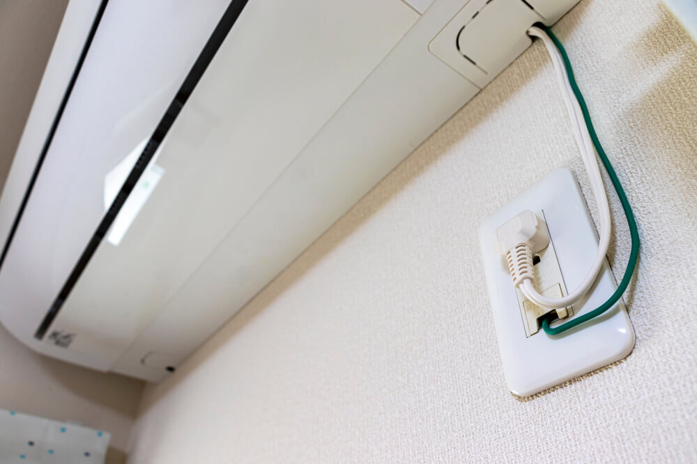 エアコンが接続された電源プラグ