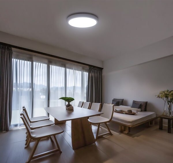 ダイニングに付けられたLEDシーリングライト