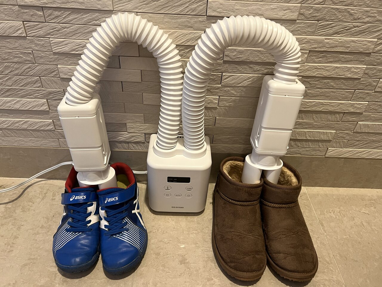 くつを乾燥するふとん乾燥機