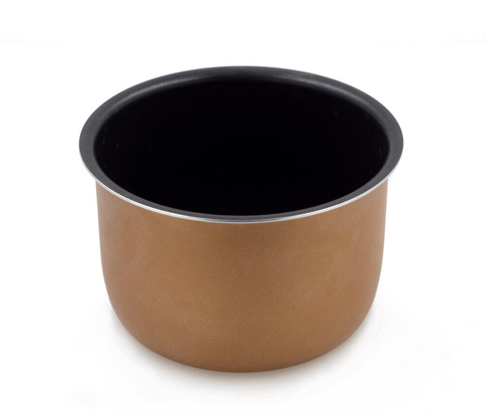 白背景に映る炊飯器の内釜