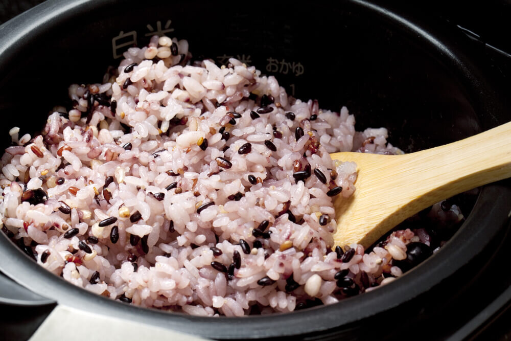 炊き上がった雑穀米