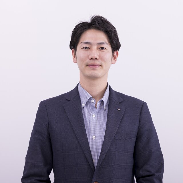 管理本部 人事部 新卒採用課 統括リーダー 油木玲於奈