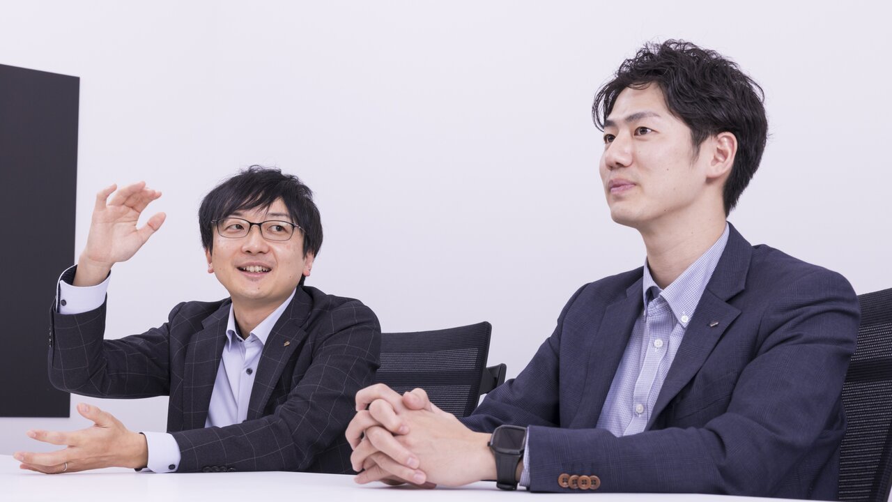 インタビュー中の様子