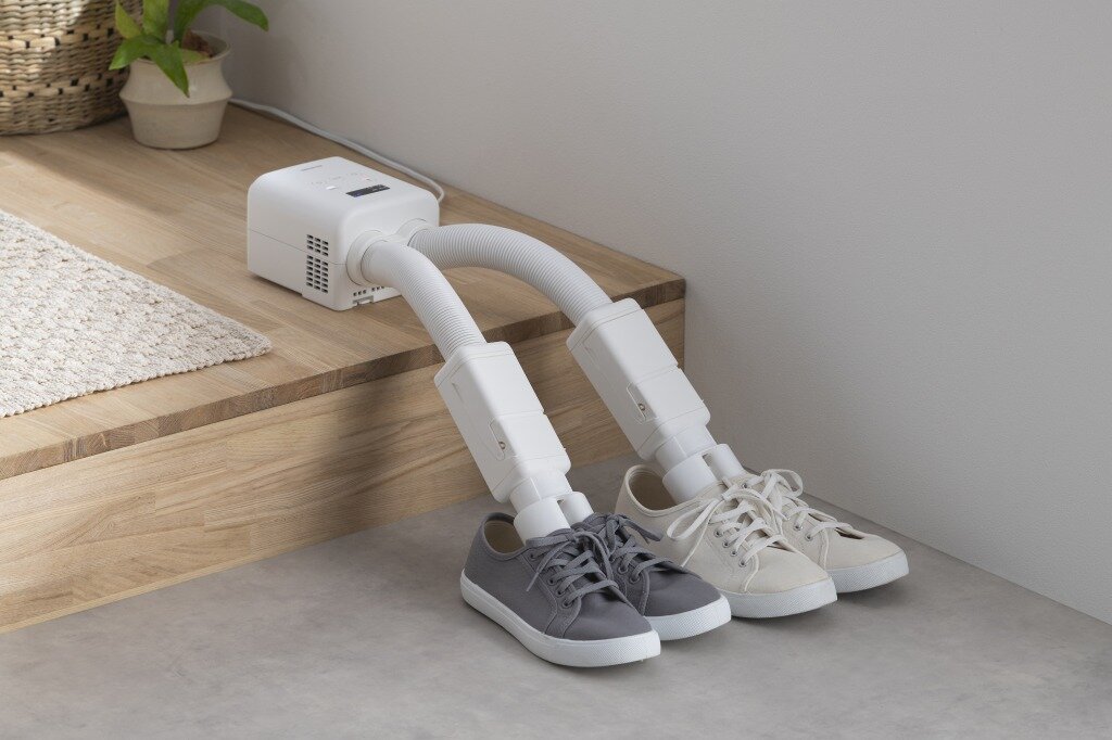 くつを乾かす様子