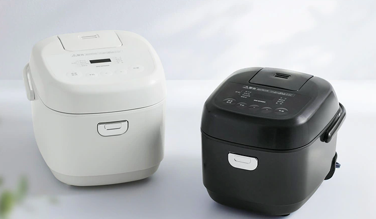 炊飯器 3合 マイコン式／RC-BMA30 ブラック