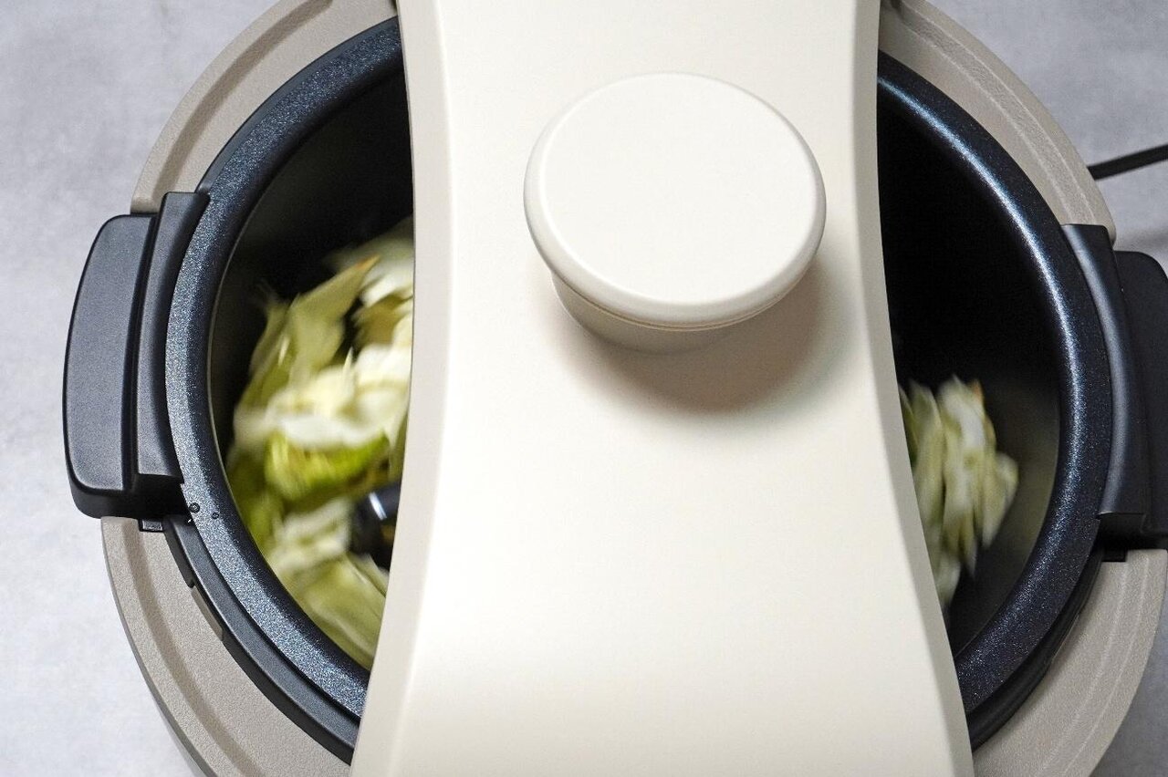 調理中のシェフチャオ