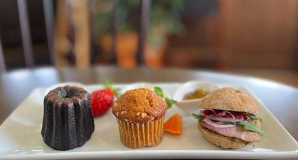 Deli & Cafe NaPo
