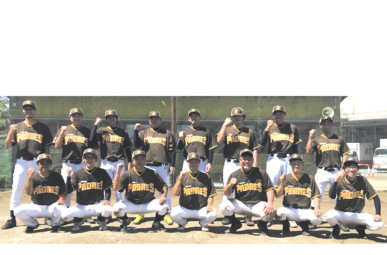 伝統ある野球部の部員が集合