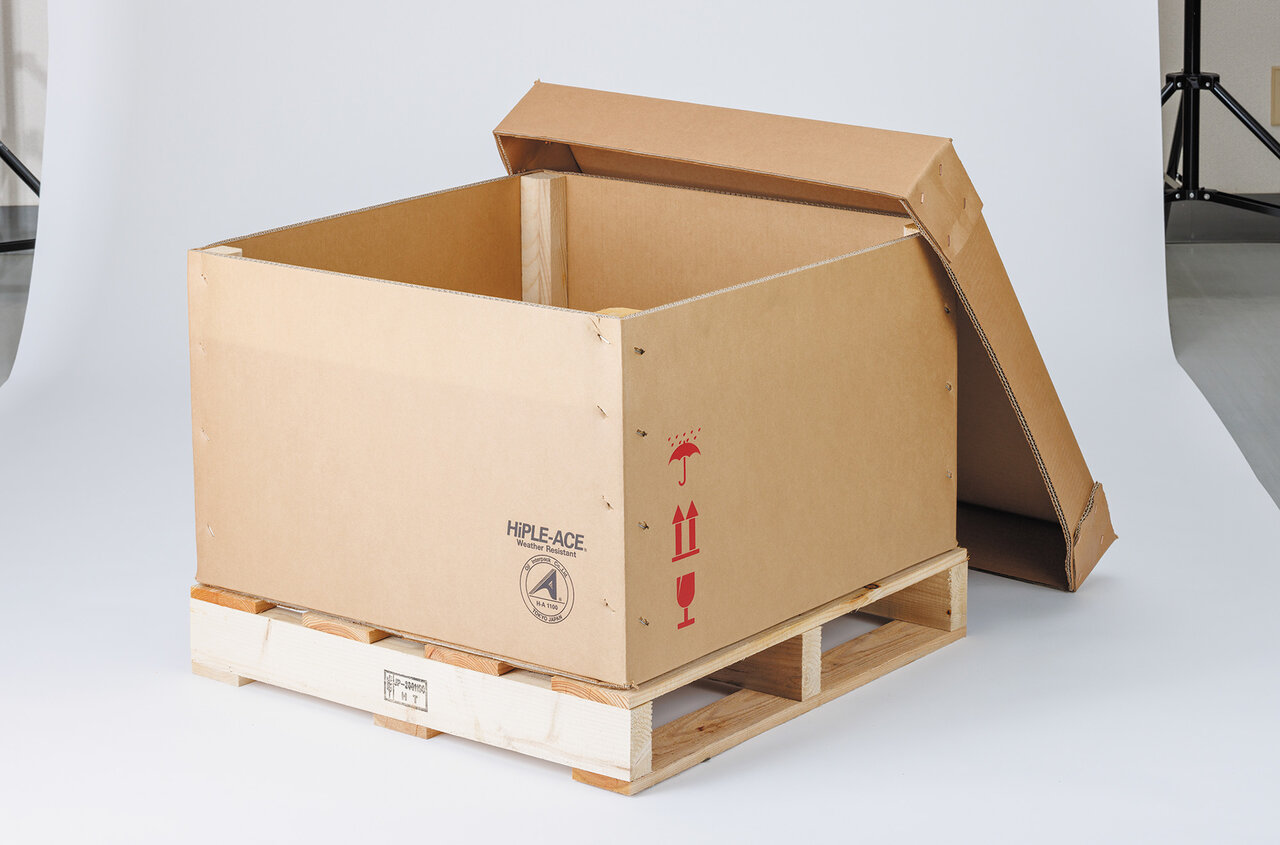 ダンボールと木材を組み合わせた輸出用梱包箱